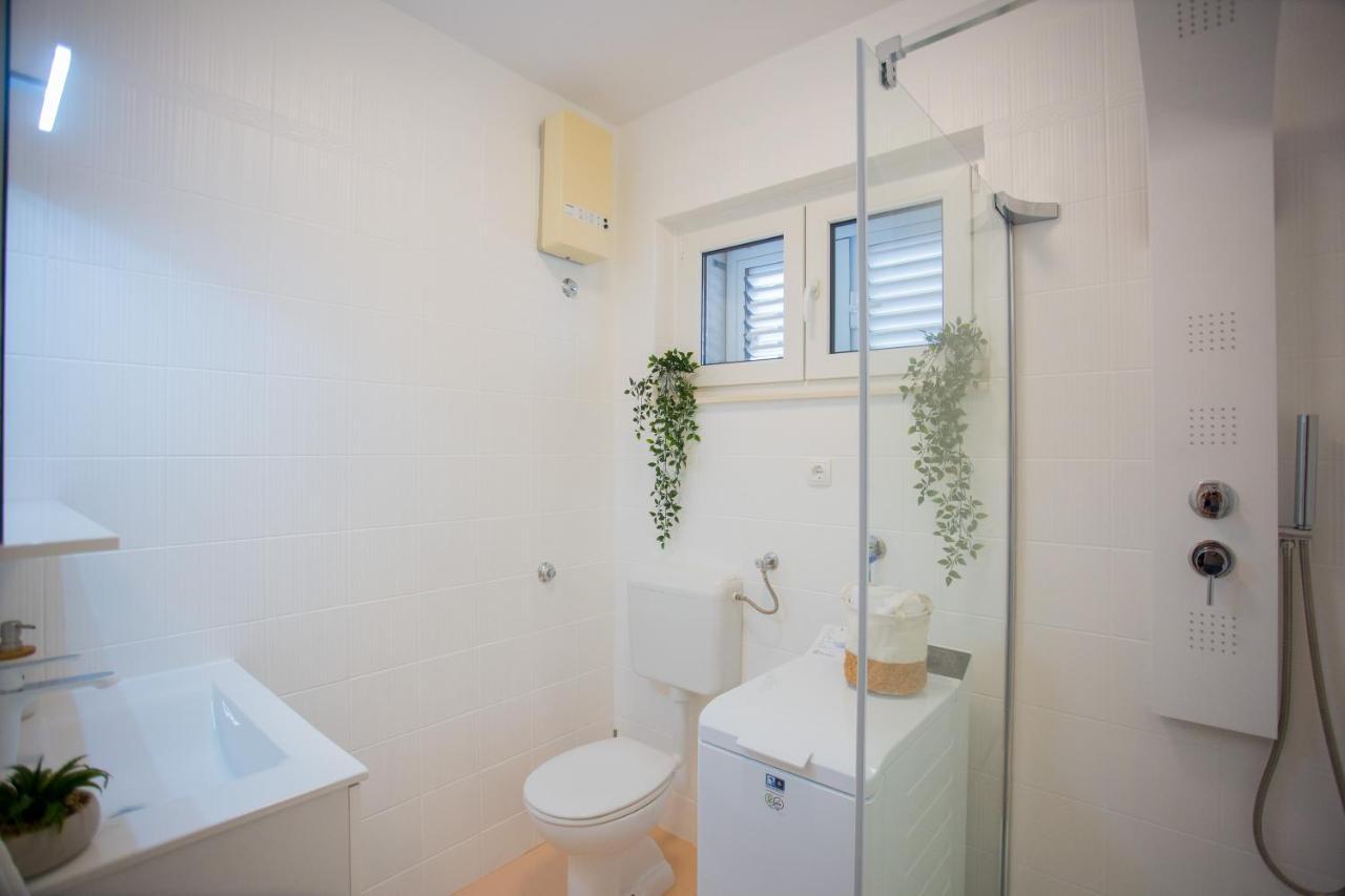 Luxury Villa Vibrass Split Buitenkant foto